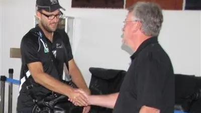 Cricket teams arrive in town