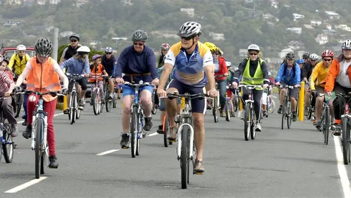 Citizens get pedalling for Bike Wise Mayoral Challenge