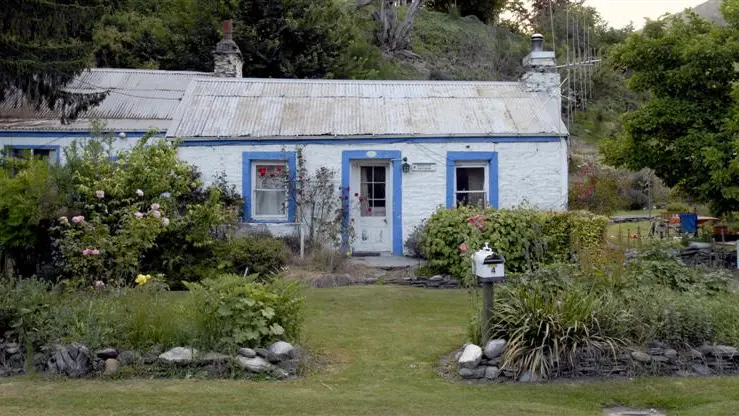 Tourism proposal for historic cottage
