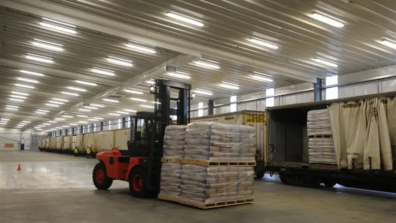 Milk powder prices at three-year high