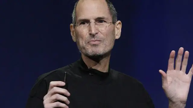 Apple sets new bar as iPad 2 launches early