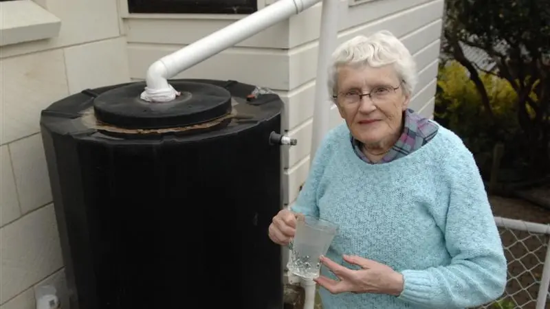Water-tank advocate calls for incentives
