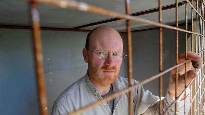Cage man only egged on by mischief-makers