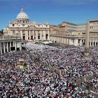 John Paul II beatified before 1.5 million