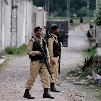 Pakistan army warns US not to stage more raids