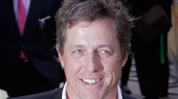 Hugh Grant to replace Sheen in sitcom?