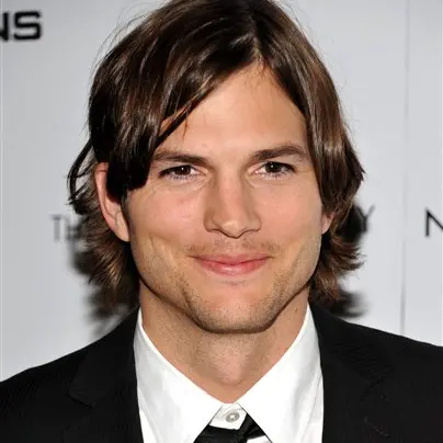Ashton Kutcher replaces Sheen on 'Two and a Half Men'