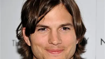 Ashton Kutcher replaces Sheen on 'Two and a Half Men'