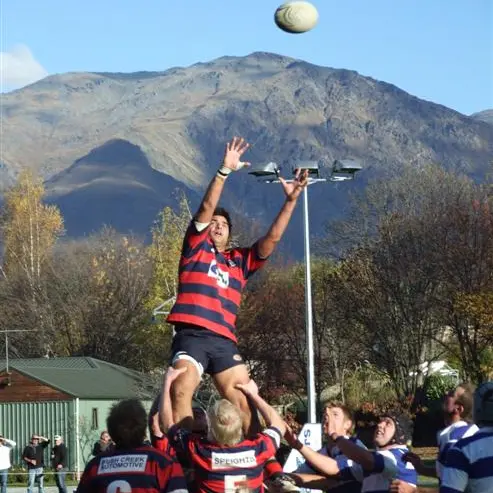 Wakatipu stands up to mighty Lawrence