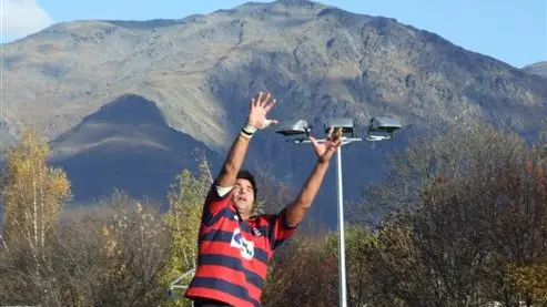 Wakatipu stands up to mighty Lawrence