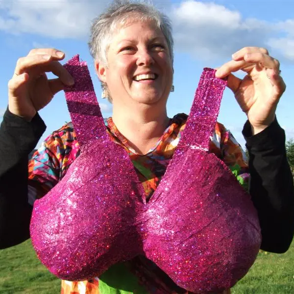 Bold breast-cancer project wins award