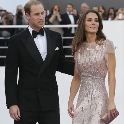 Royal couple mark first official engagement