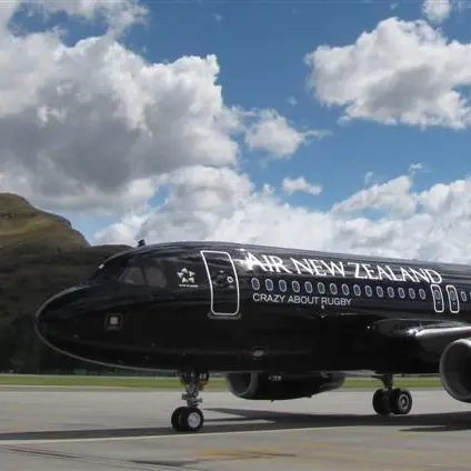 Air NZ praised for decision to fly