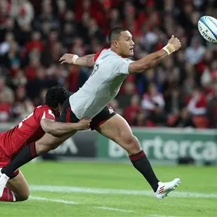 Rugby: Reds break hearts of brave Crusaders