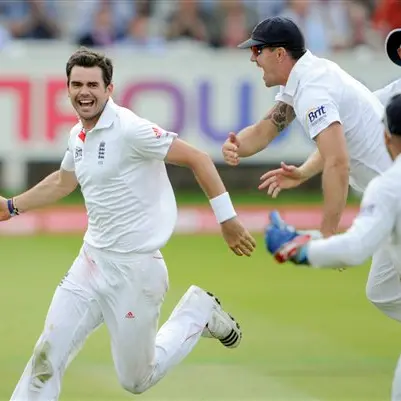 Cricket: Bowlers take England to win over India