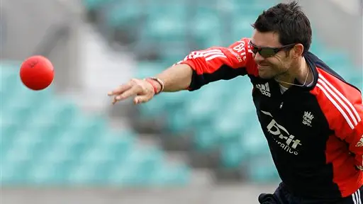 Cricket: England aim to keep pressure on