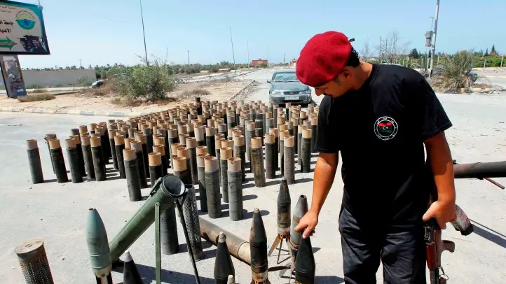 Libyan leader sets ultimatum for Gaddafi forces