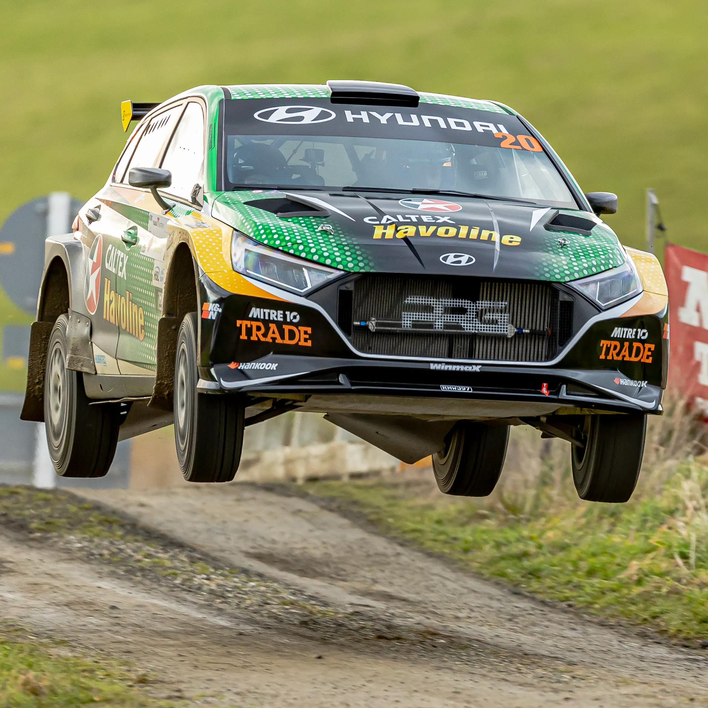 Paddon, Hudson win memorial rally