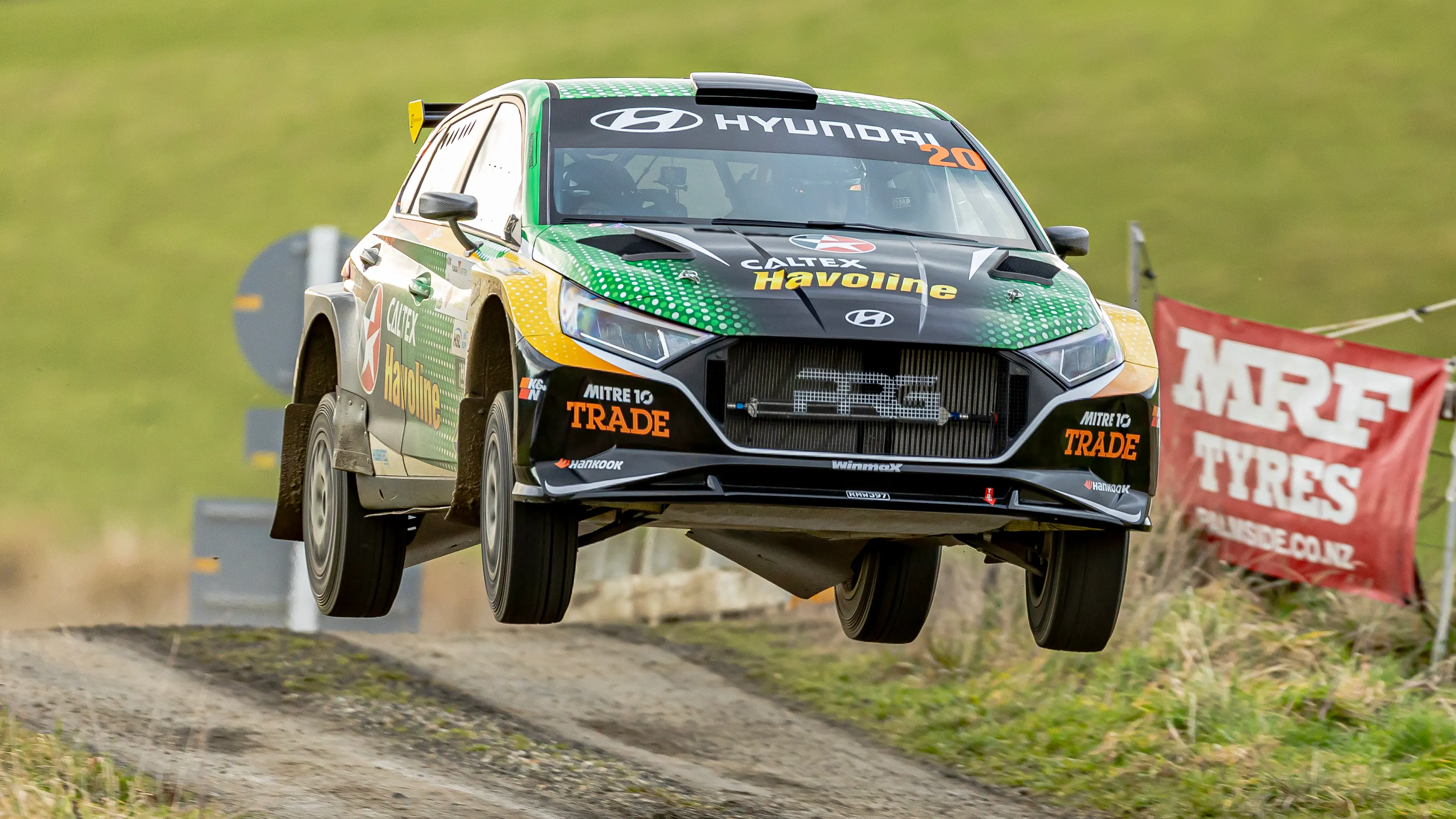 Paddon, Hudson win memorial rally