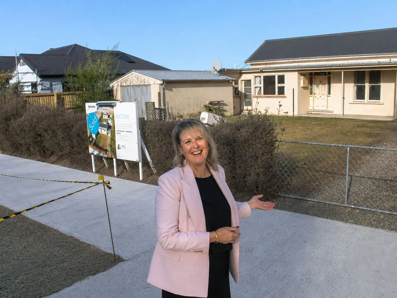 House sold to help fund cancer research