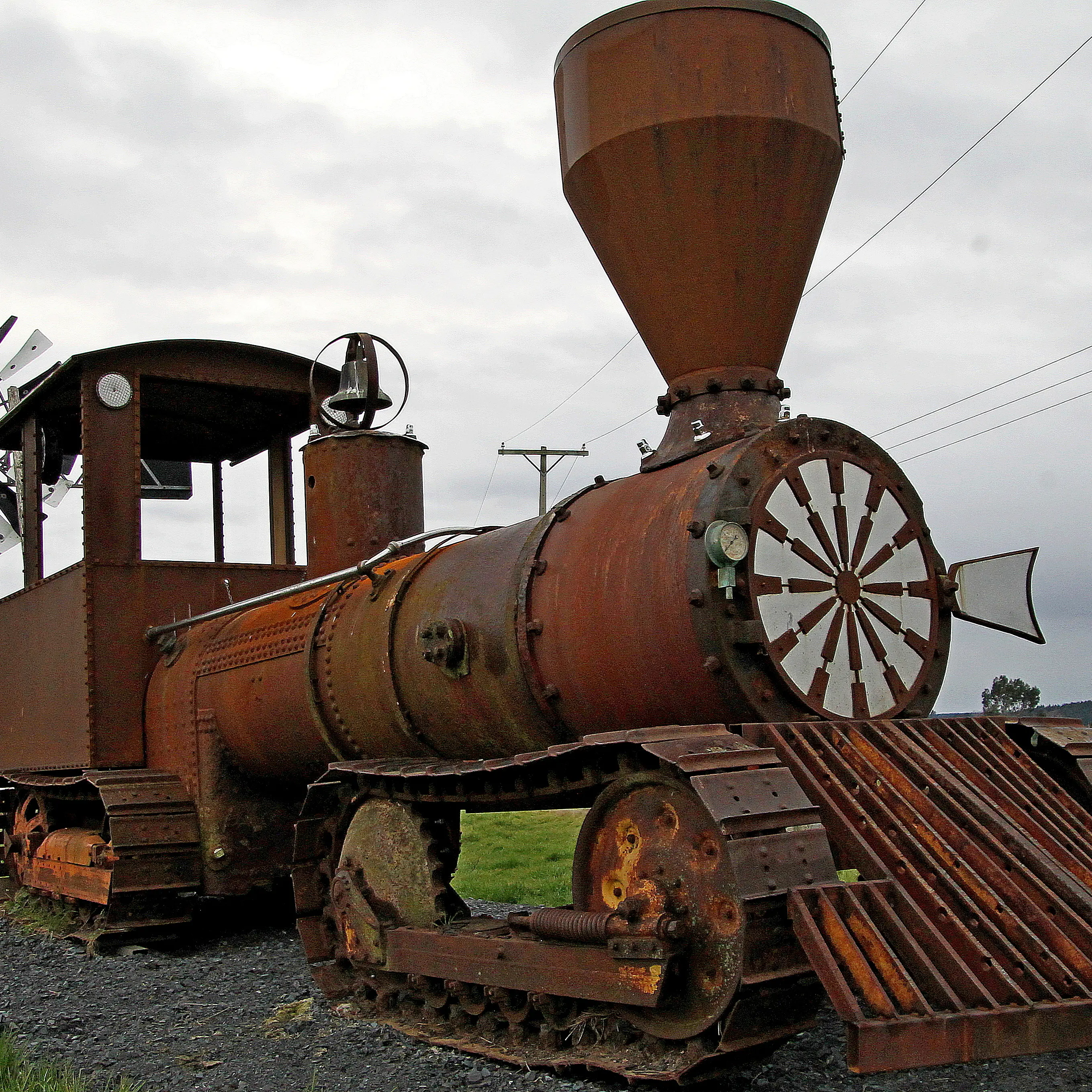 Kaitangata sculpture off the rails