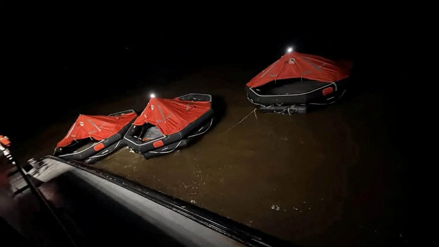 Dozens feared dead after ferry sinks