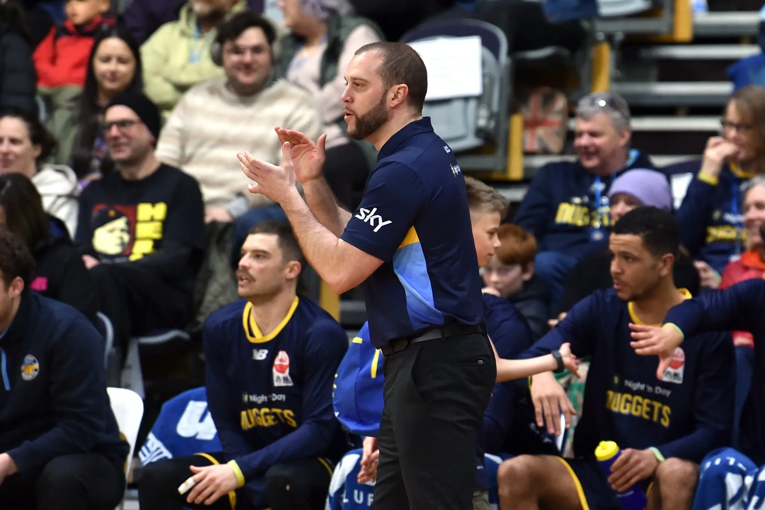Otago Nuggets coach Jeff Sparrow encourages his players. Photo: Peter McIntosh.