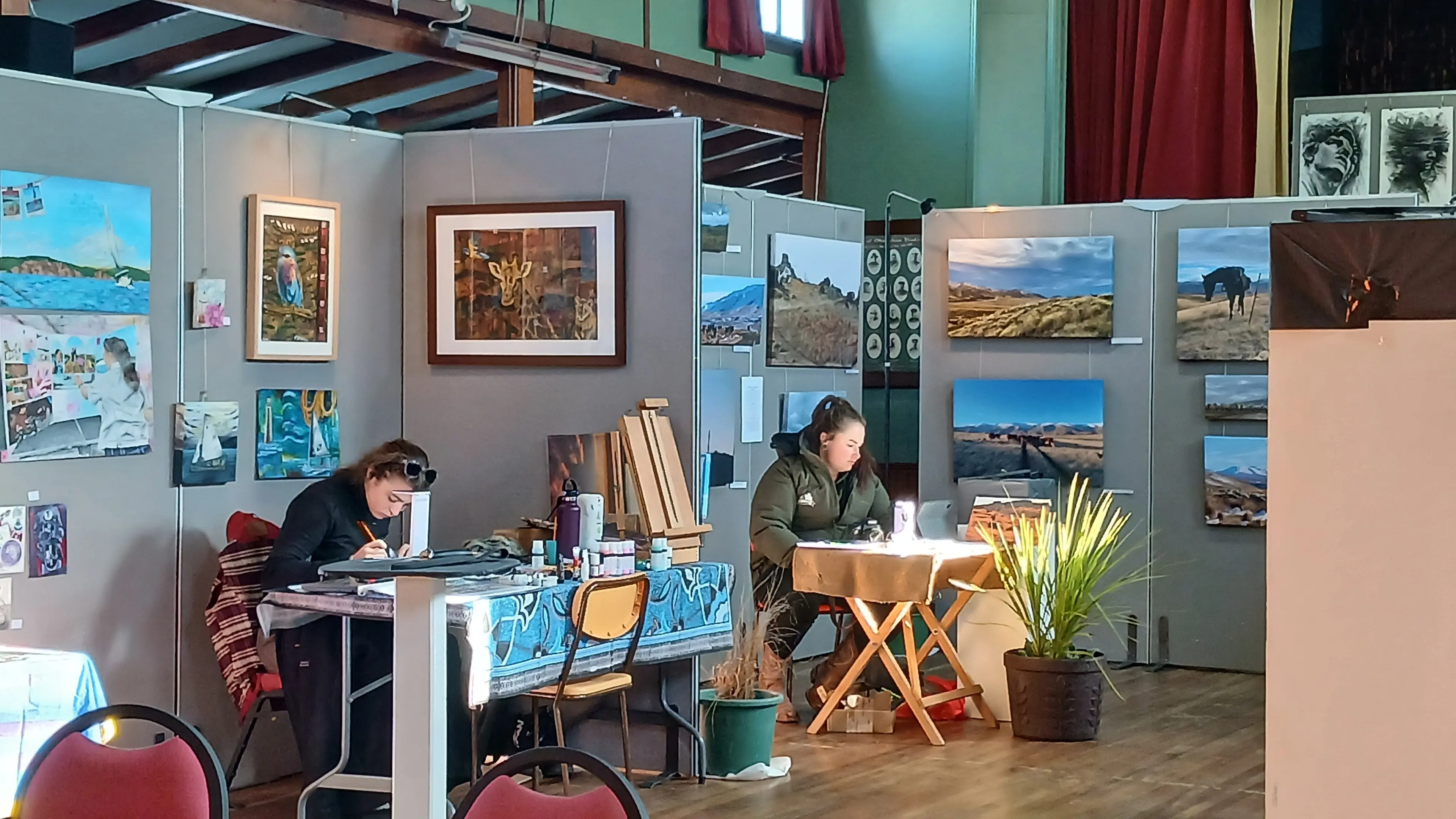 “A roaring success”: Art show celebrates new talent and raises funds for farmers