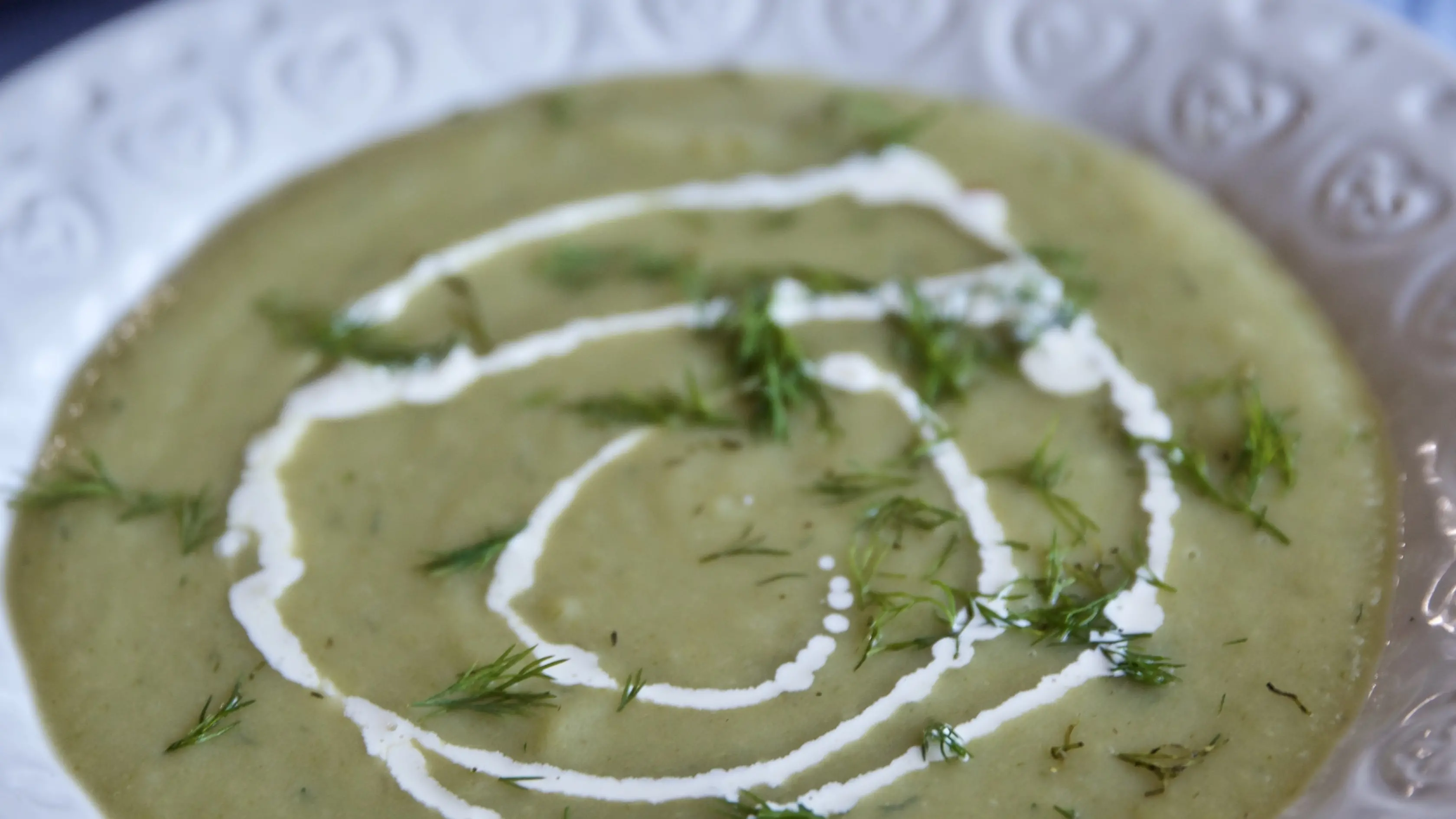 Potato, leek and dill soup