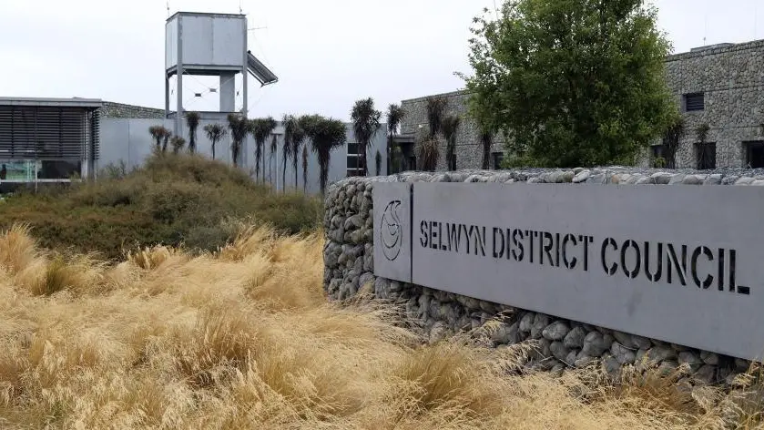 Selwyn council sticks with LGNZ as amalgamation reforms loom