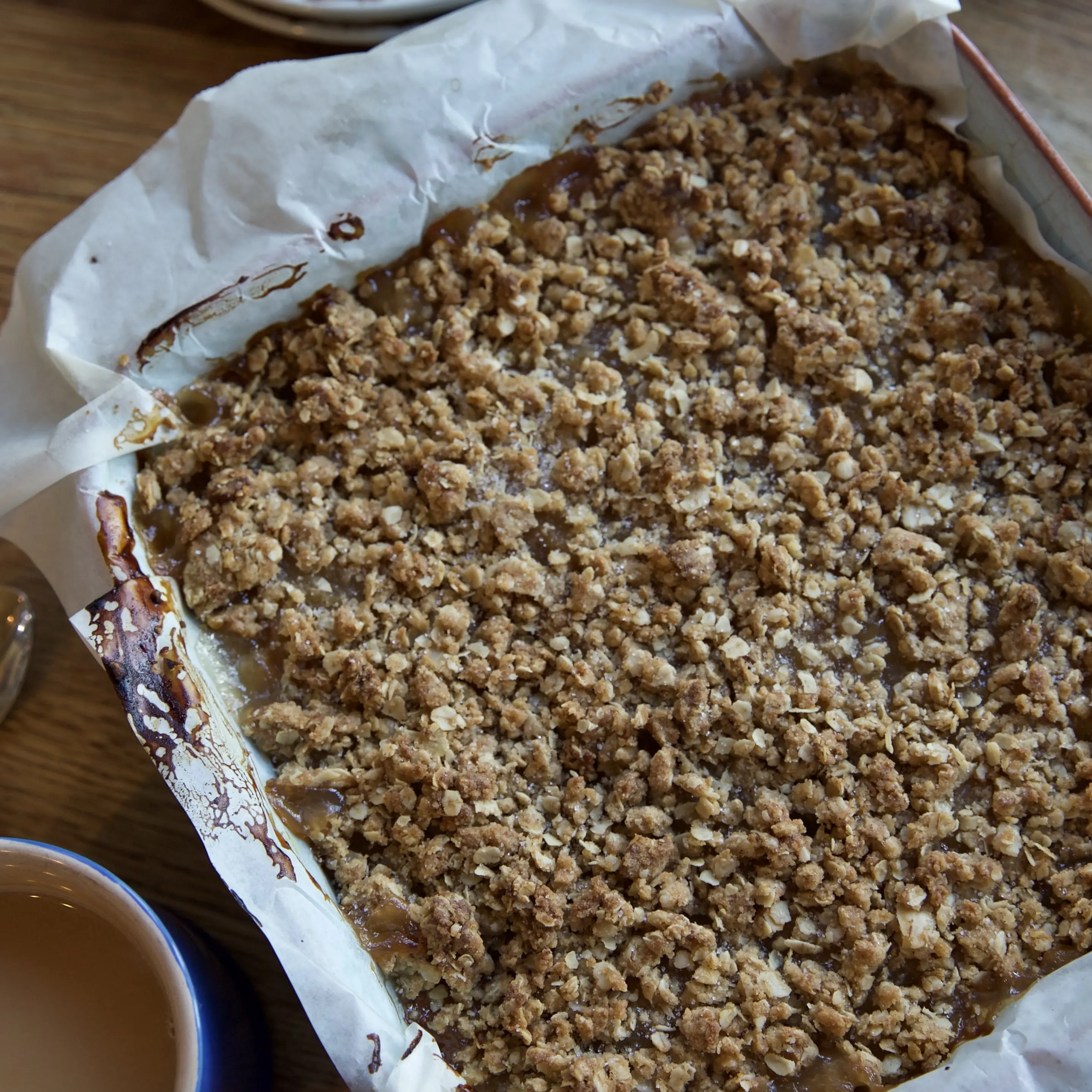 Pear, ginger and oat crumble slice