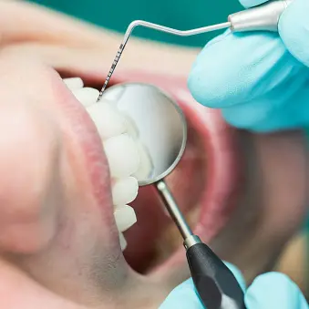 Online images of perfect teeth may erode teens’ self-confidence: new study