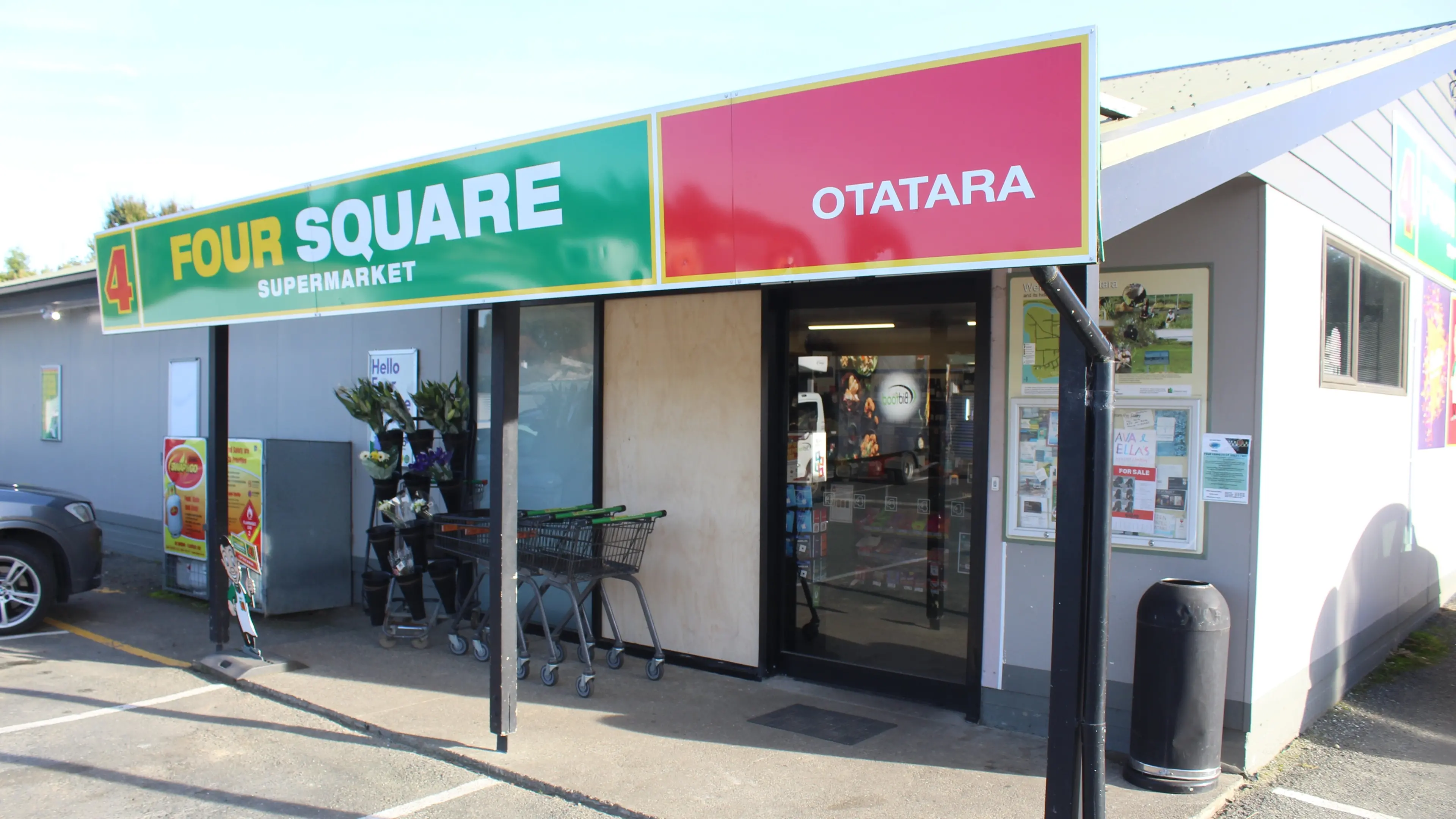 Two youths arrested after Otatara ram-raid
