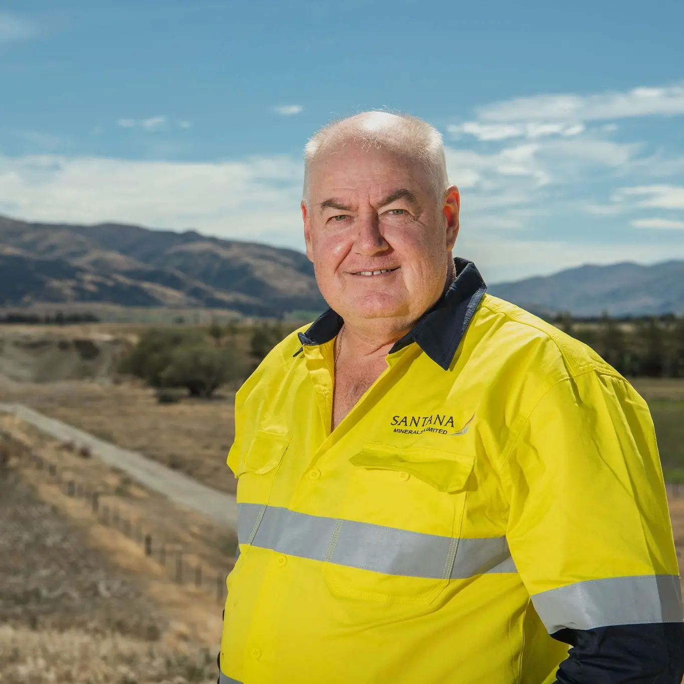 Santana chair obtains 1.6m shares after drill result