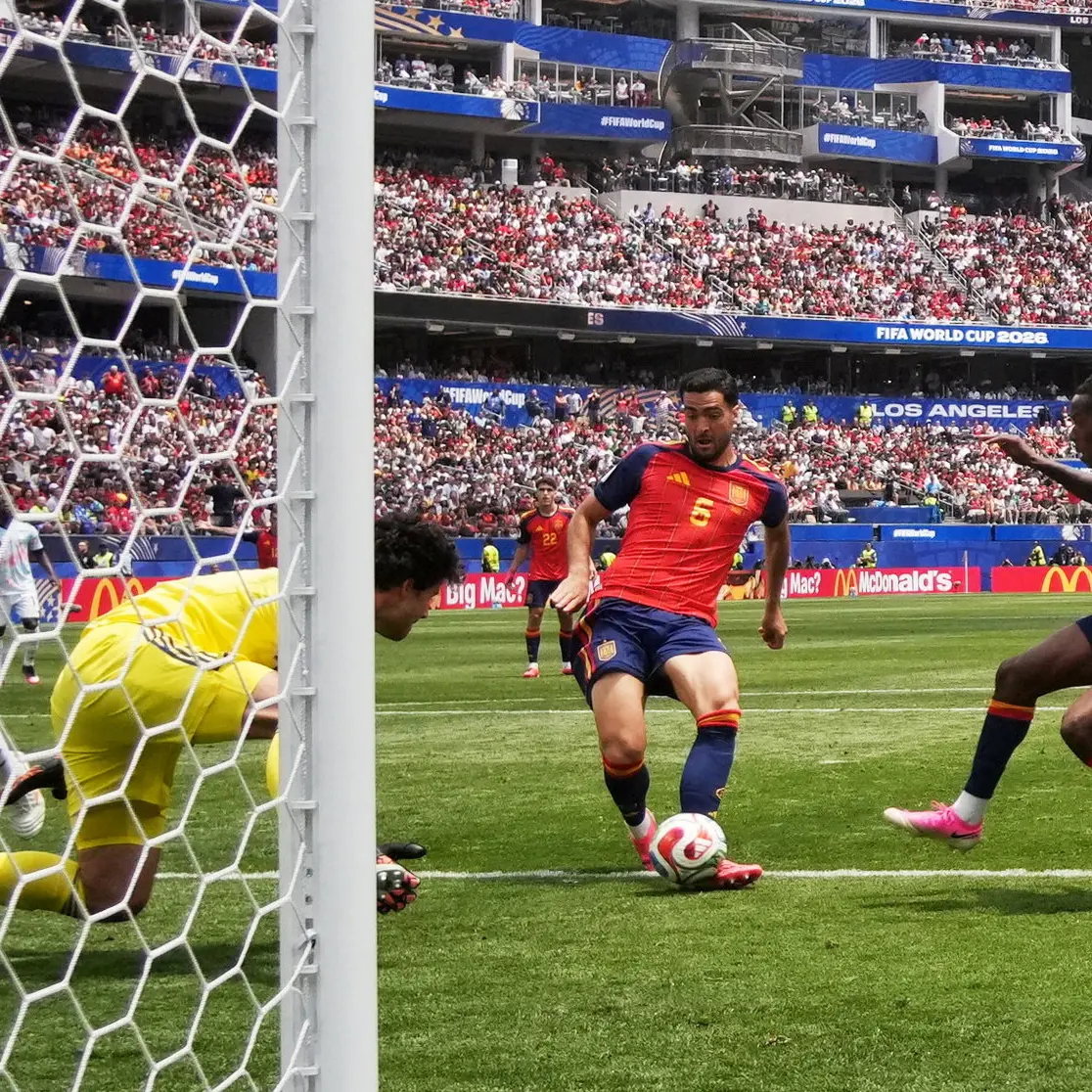 Magic Merino strikes again for Spain