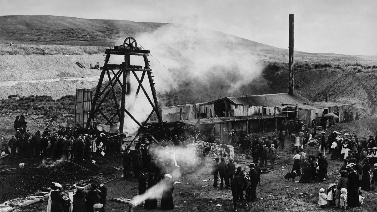 Heroic mine rescue remembered