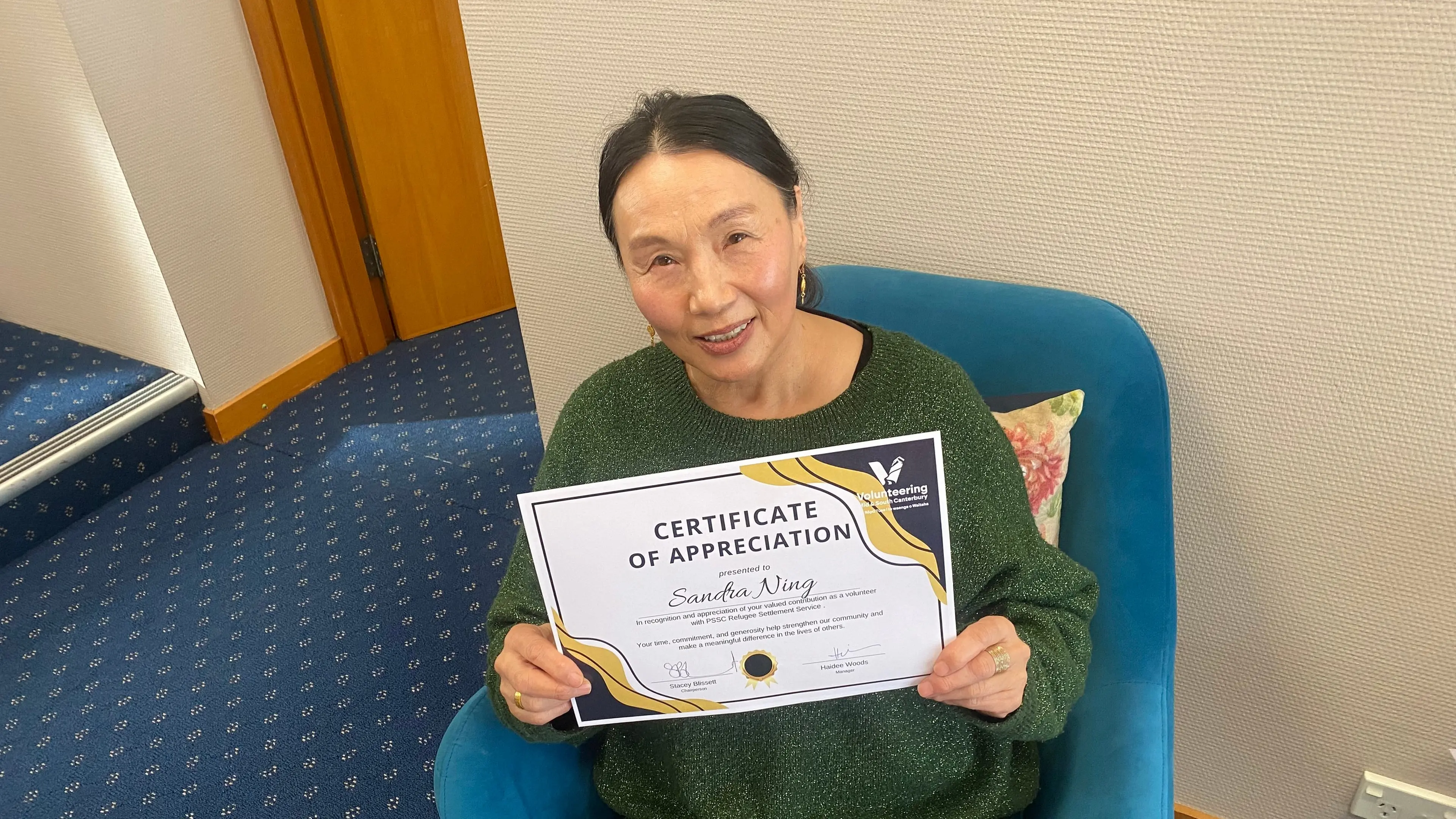 Volunteer shines light on others