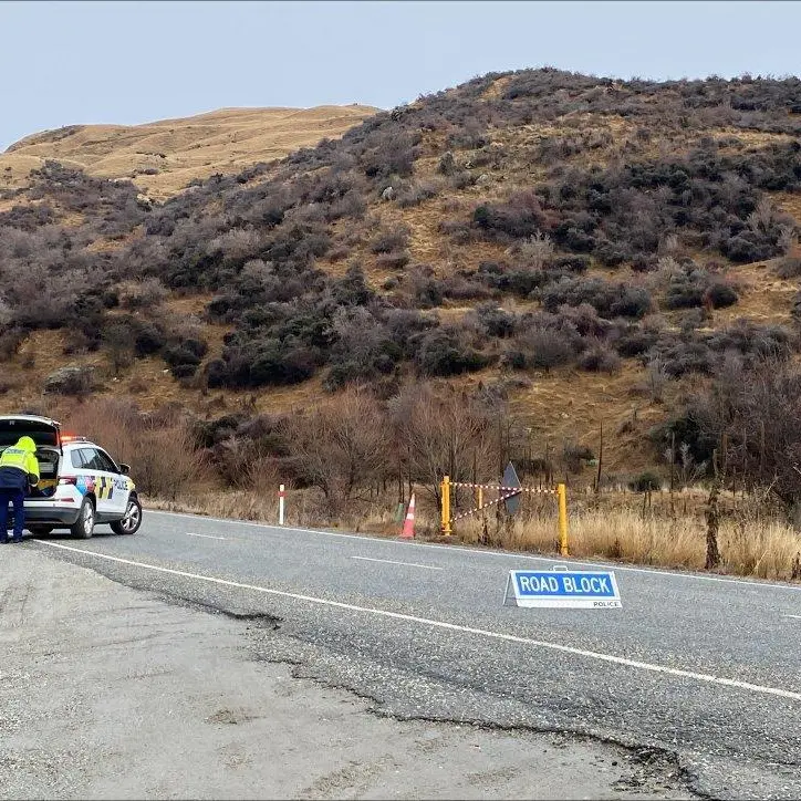 Fatal Crown Range crash triggers Chinese Consulate black ice warning