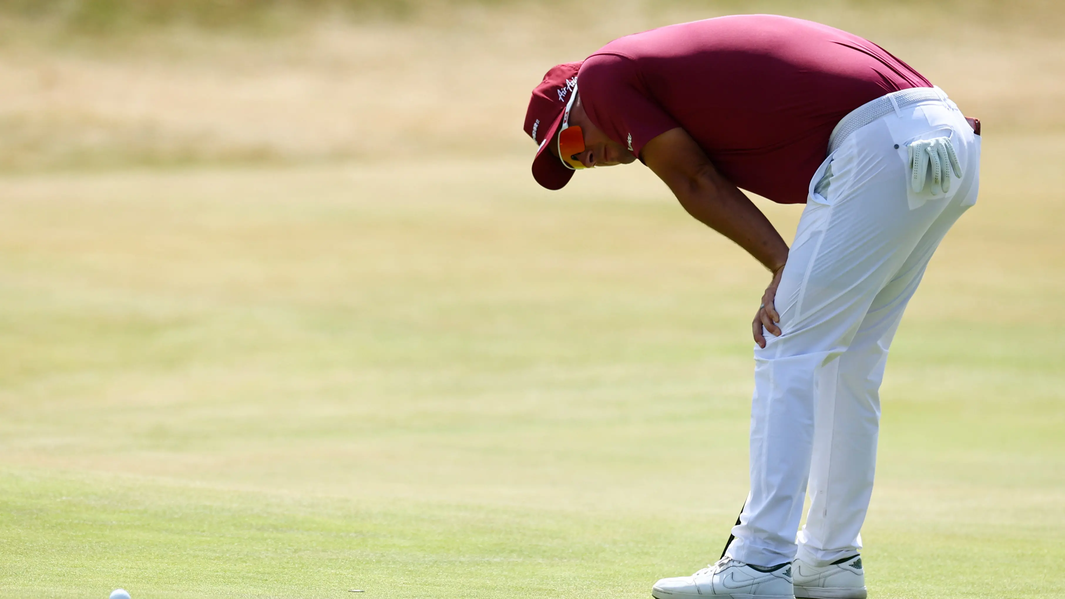 Aussie leads the Open, DeChambeau threatens to pull out