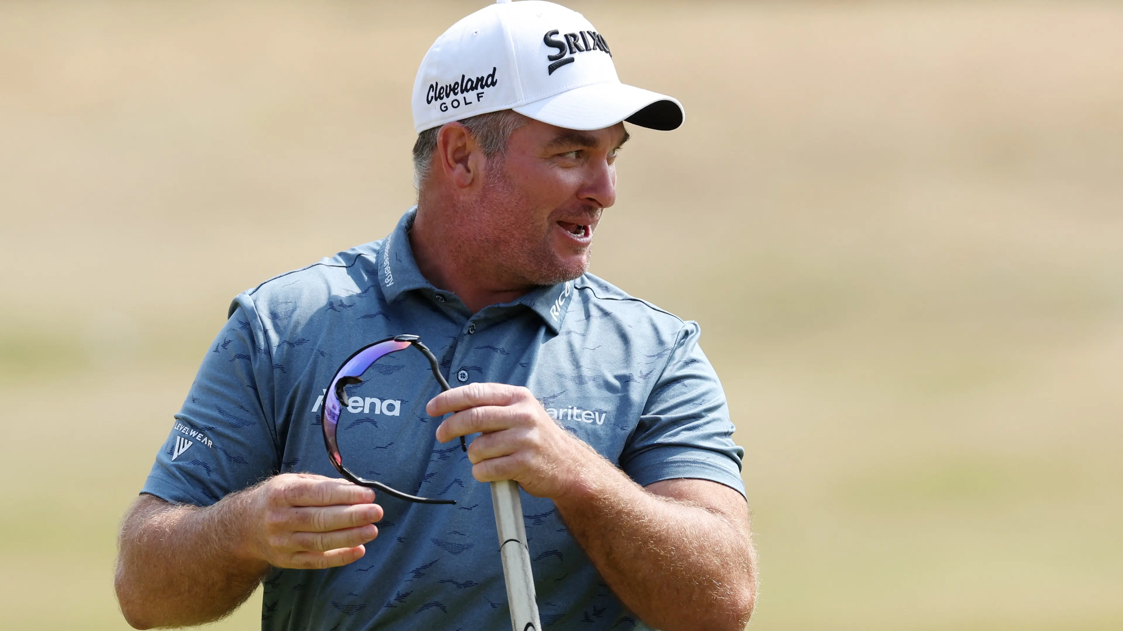 Fox surges into second with record round at the Open