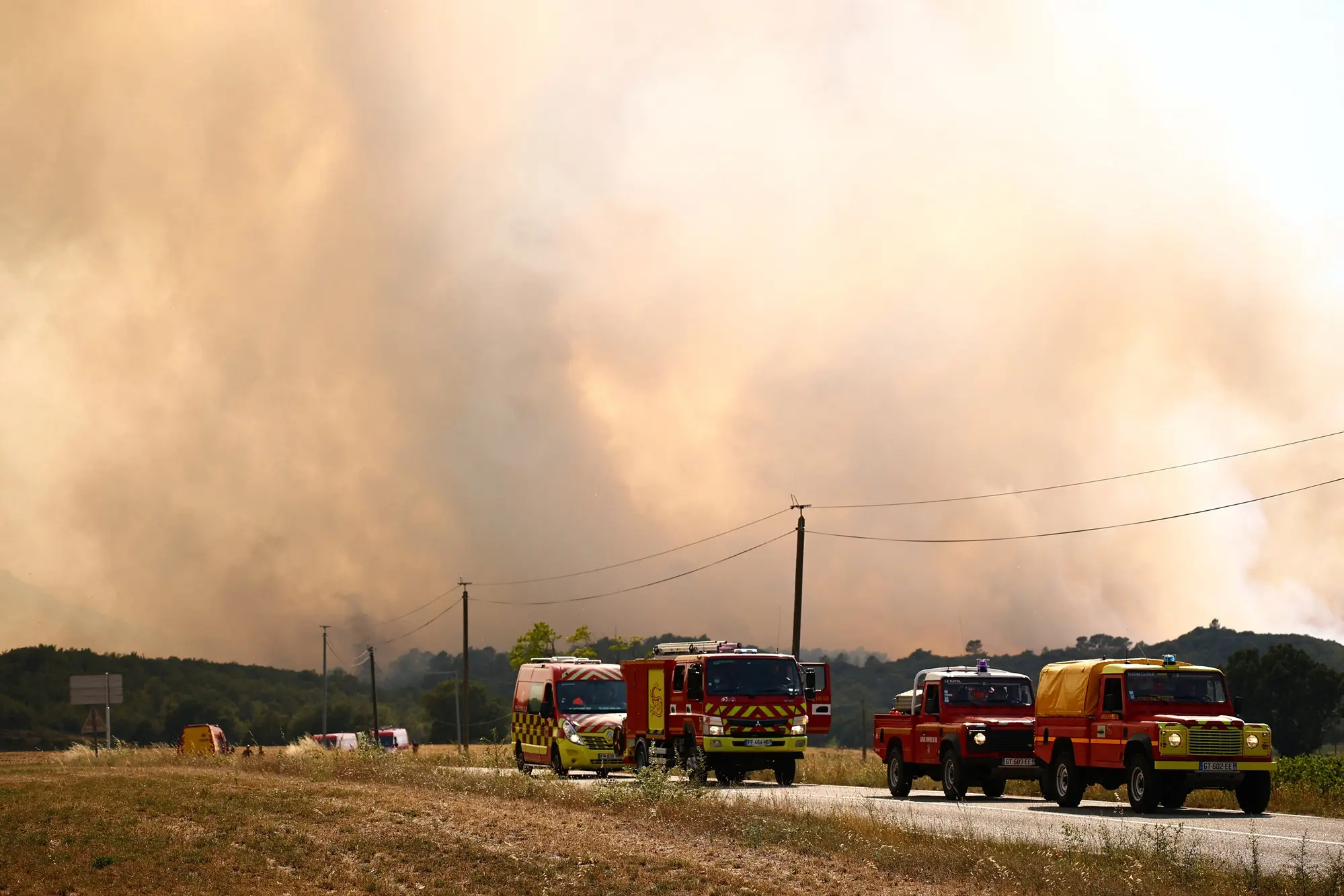 Crews battle a wildfire in the Fox-Amphoux communal forest near Ponteves, as drought conditions worsen following a heatwave and water shortages across much of France. Photo: Reuters