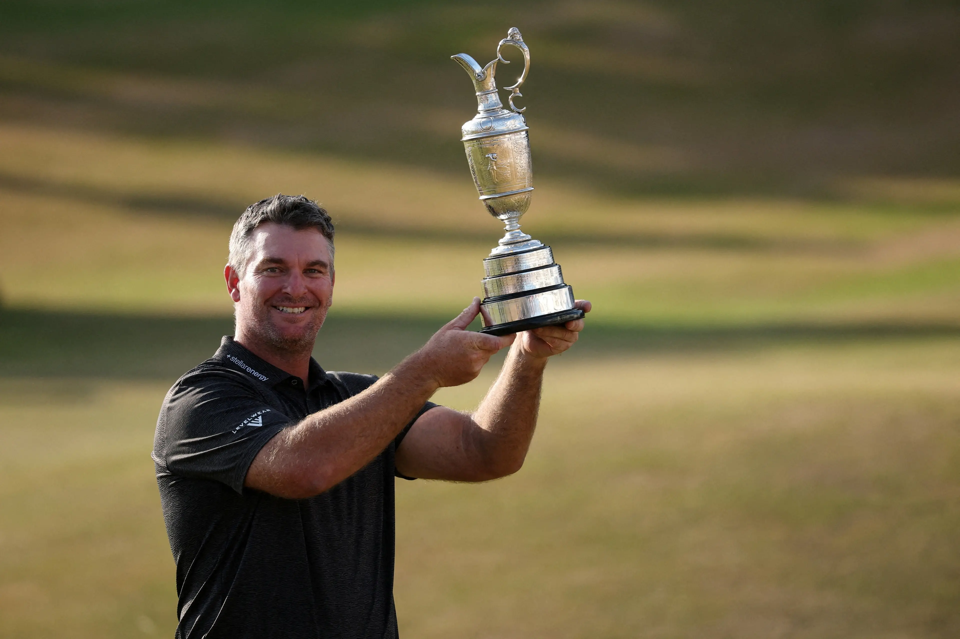 Fox home to celebrate Open win with family, friends