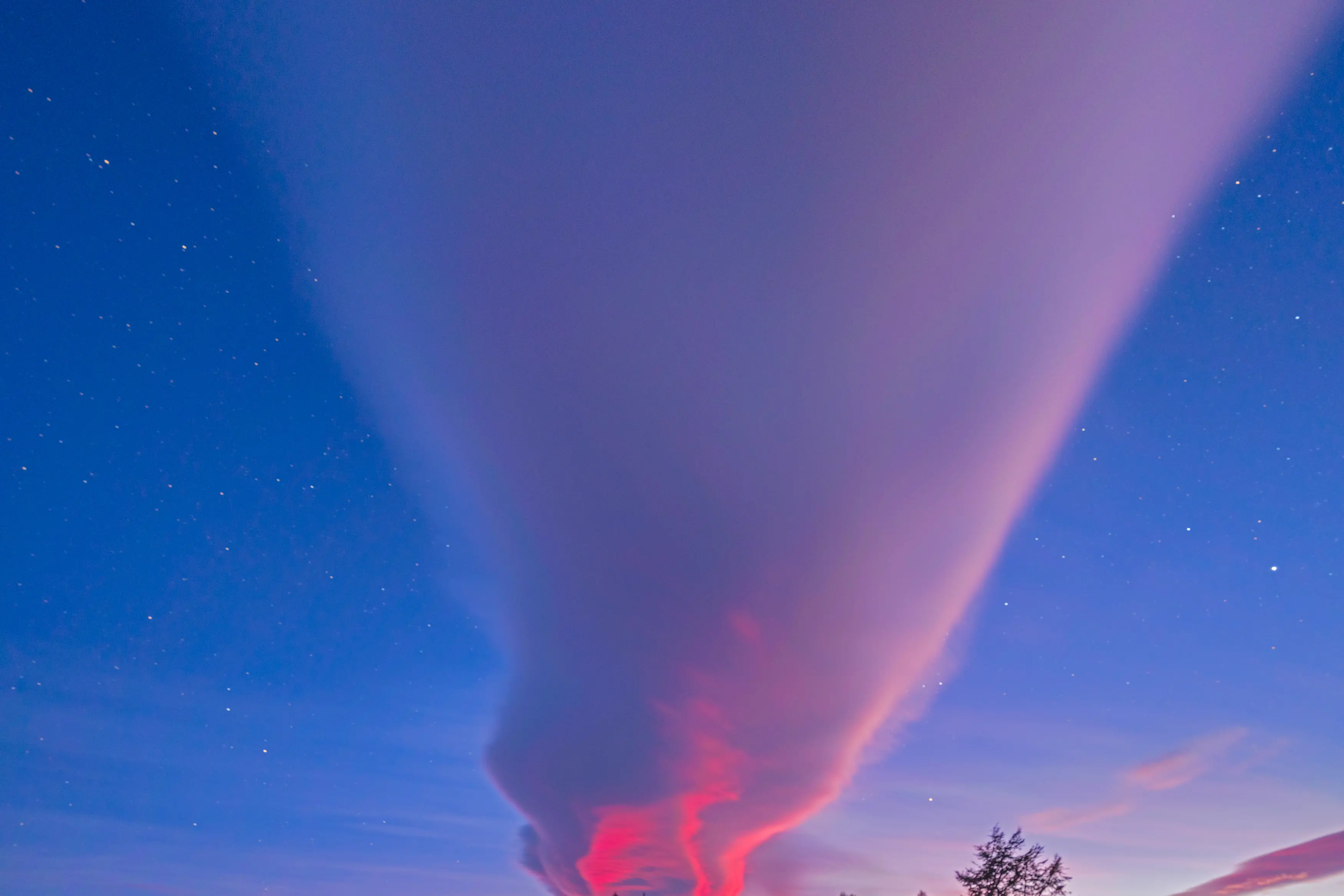 Long exposure image of the \"Taieri Pet\" cloud, taken from Middlemarch. Photo: Ian Griffin