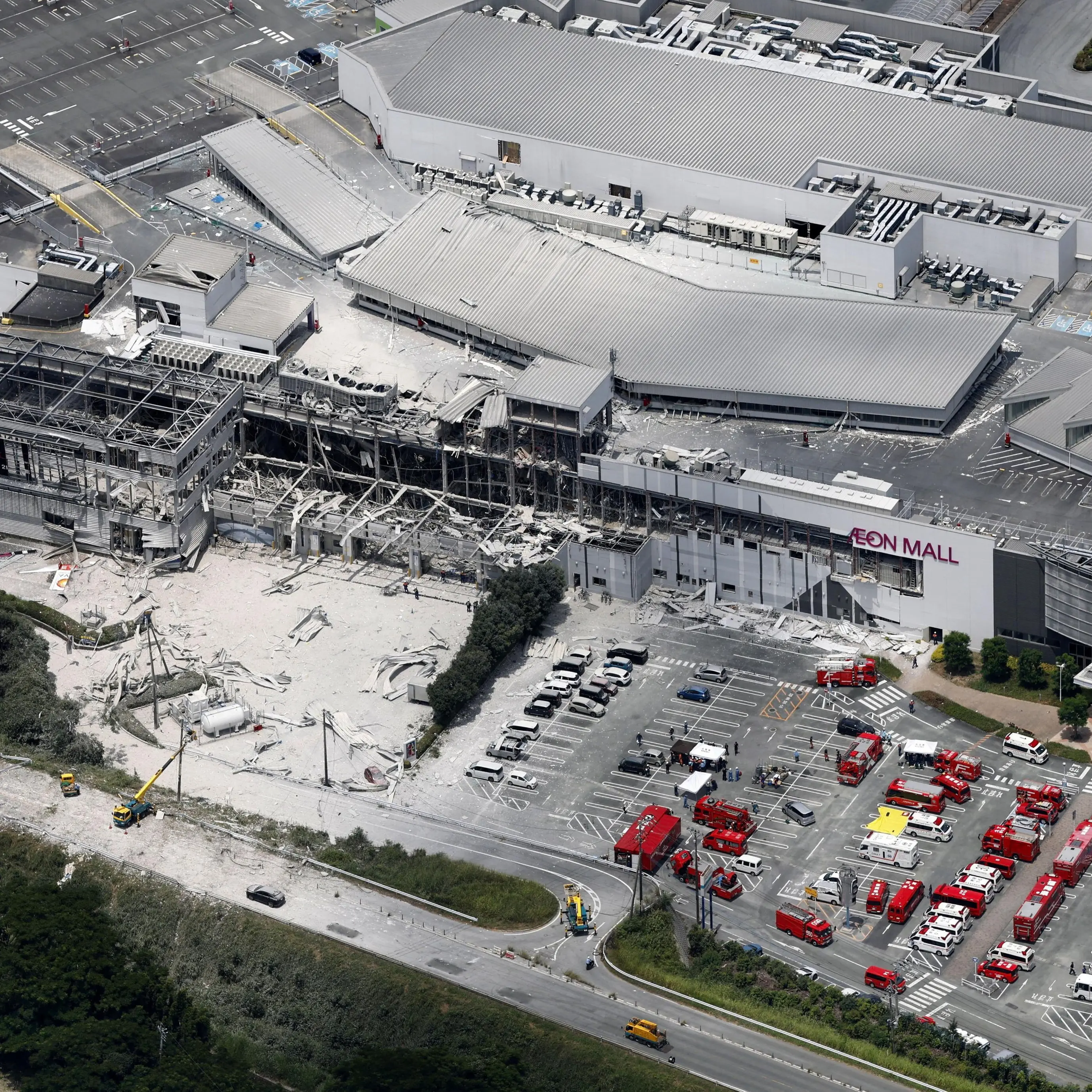 Inside Japan's shopping mall disaster
