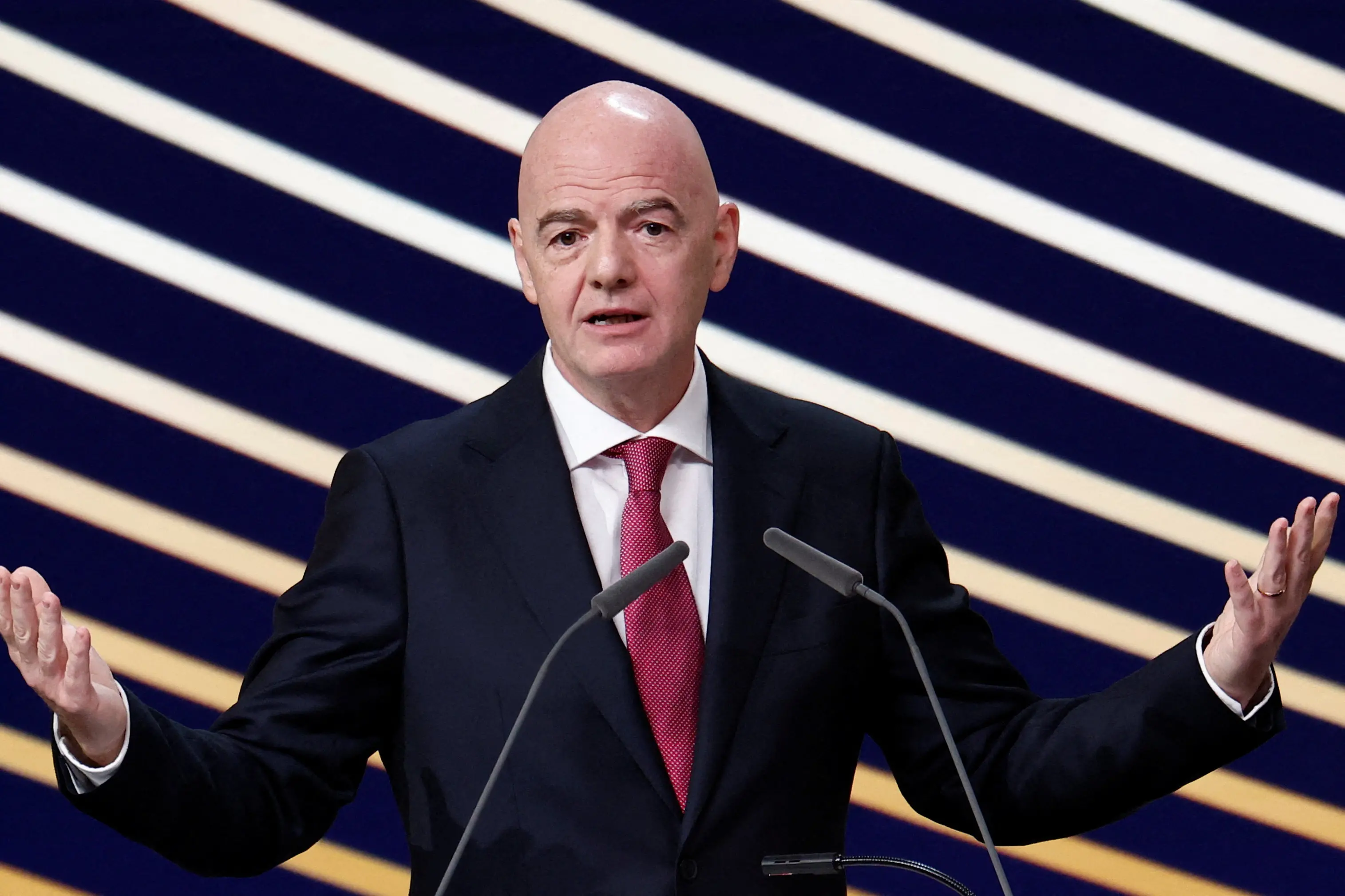 World Cup sell-off plan scrapped