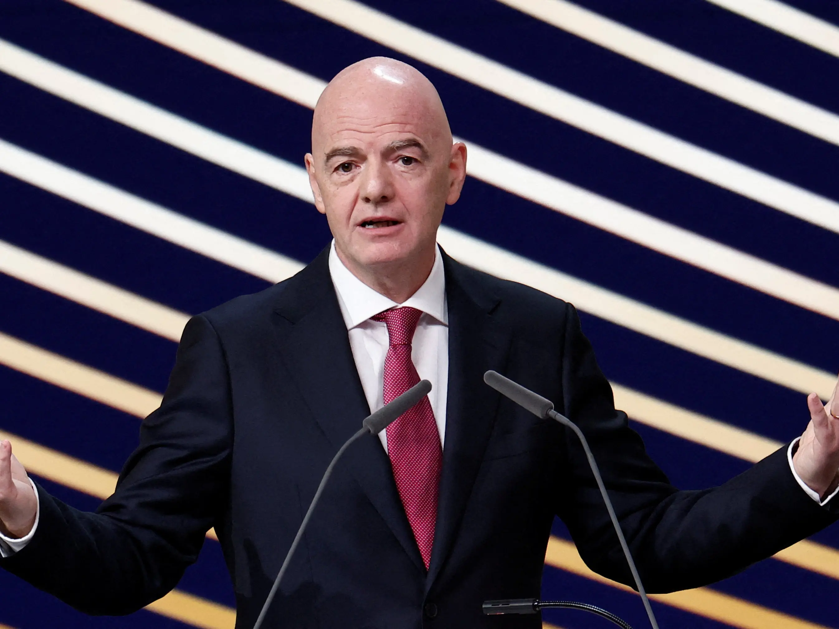 World Cup sell-off plan scrapped