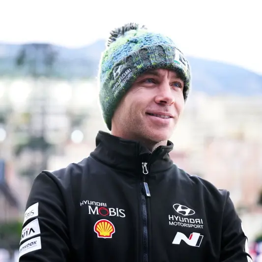 Paddon to make WRC gravel return