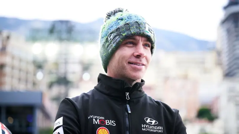 Paddon to make WRC gravel return