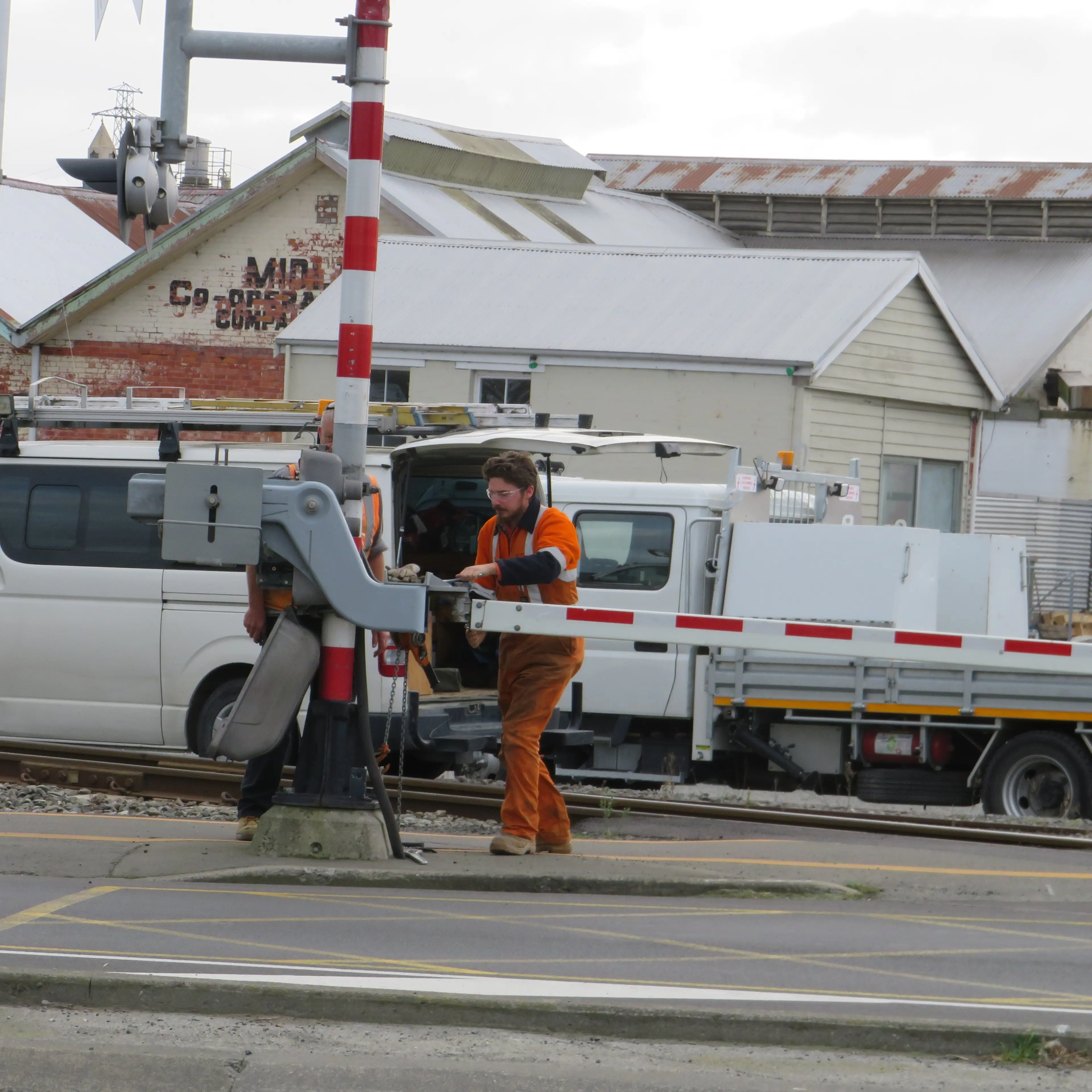 KiwiRail urges motorists to obey warning signs after truck clips barrier arm