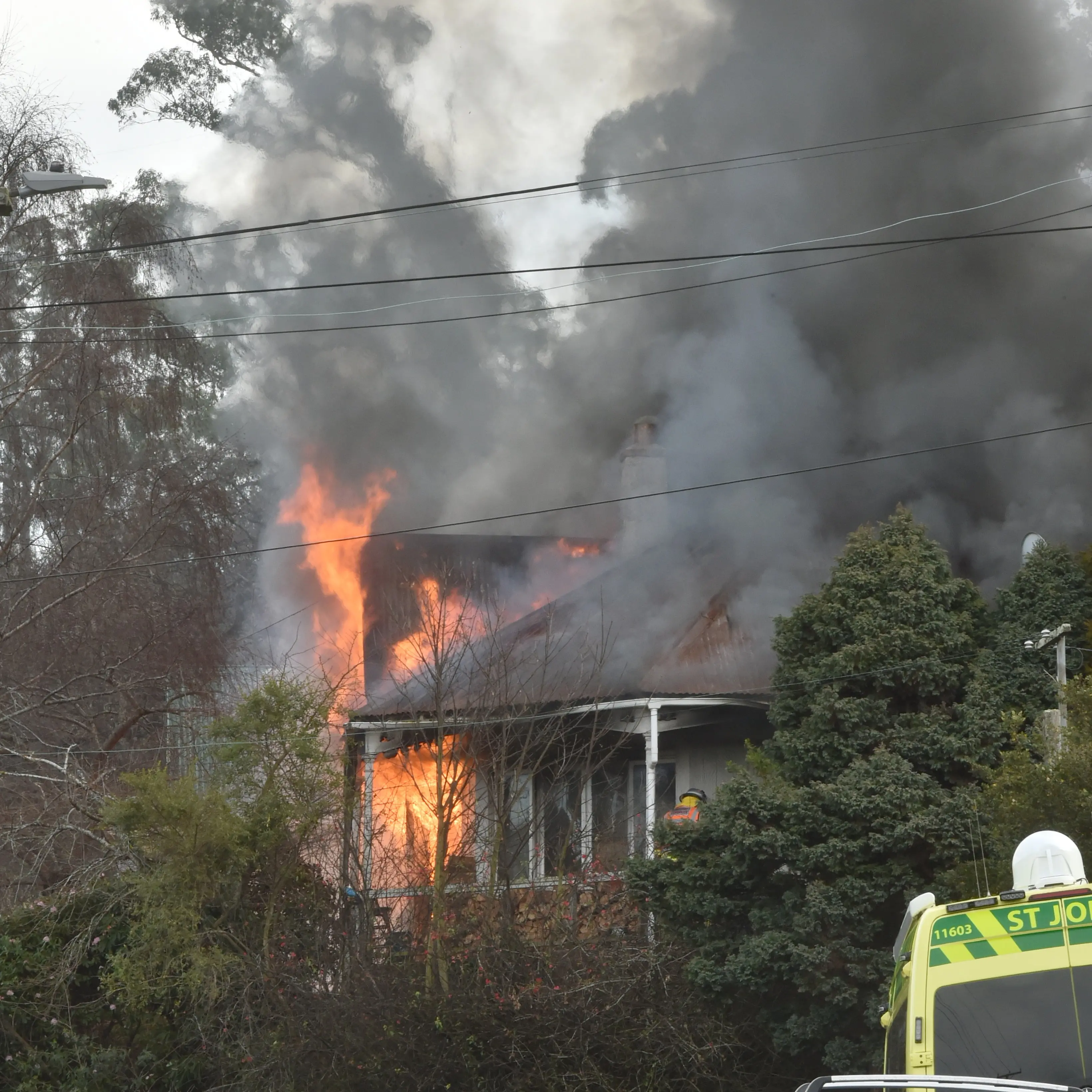 Major blaze in Caversham starts during firefighters’ strike